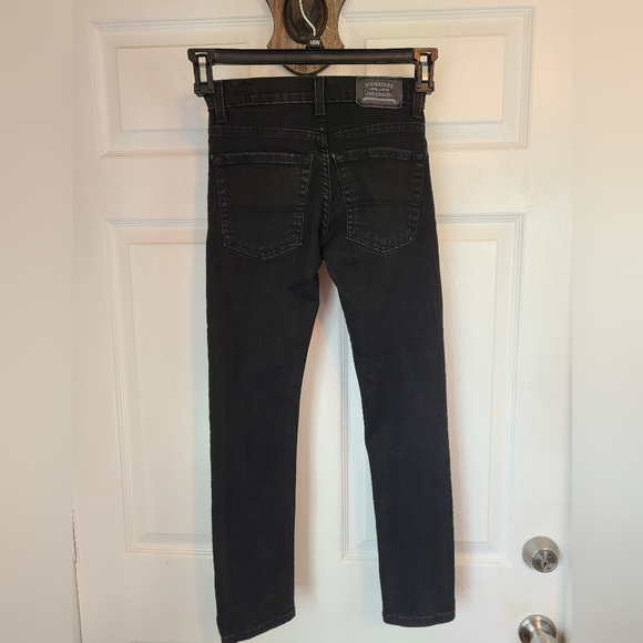 Levi Strauss Signature Woman's Skinny Jeans, Size: 10 Color: Black - Picture 14 of 15